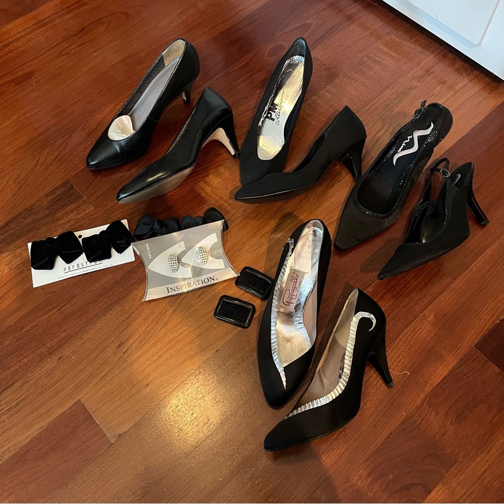 Lot of vintage 1980s heels - includes bow clips - size 7 and 7.5